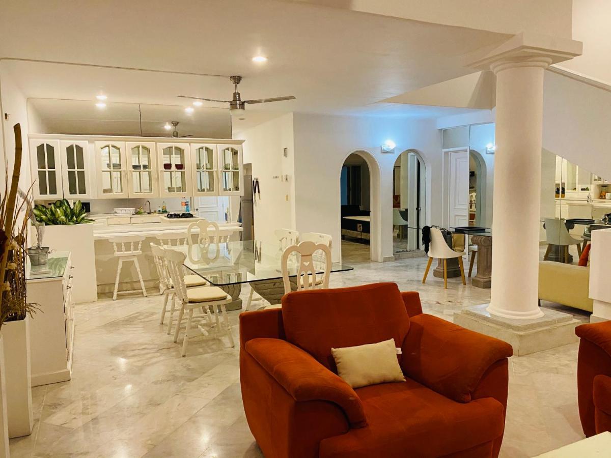 Casa Blanca Zh Kukulkan Mall Cancun Ngoại thất bức ảnh